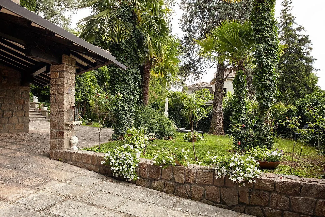 Residenza Ca' Degli Enzi Bed and Breakfast Verona Bed & Breakfast
